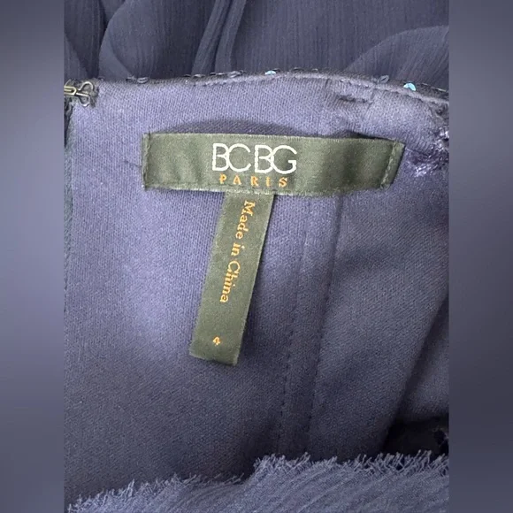 BCBG Paris navy strapless sequin top gown. Size 4 - Picture 11 of 11